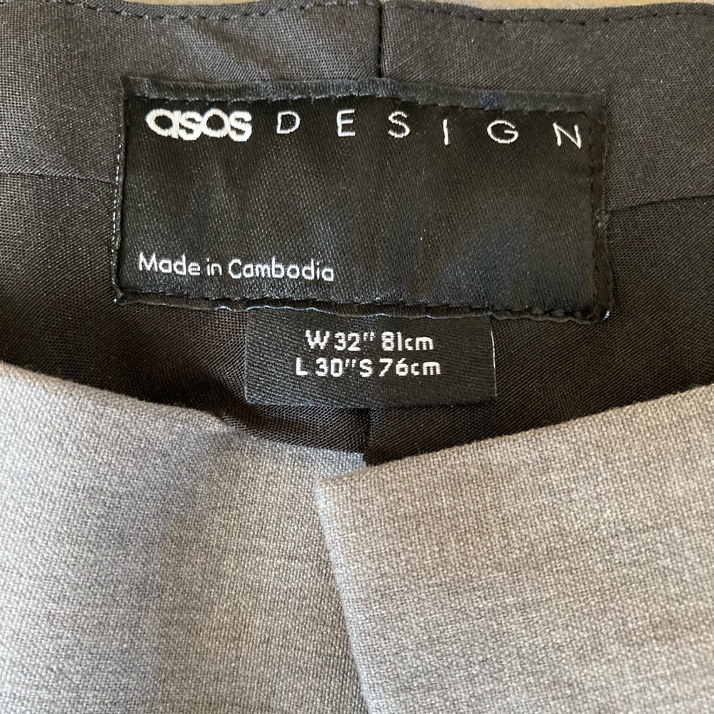 Stylish Gray Dress Pants - Picture 2 of 4